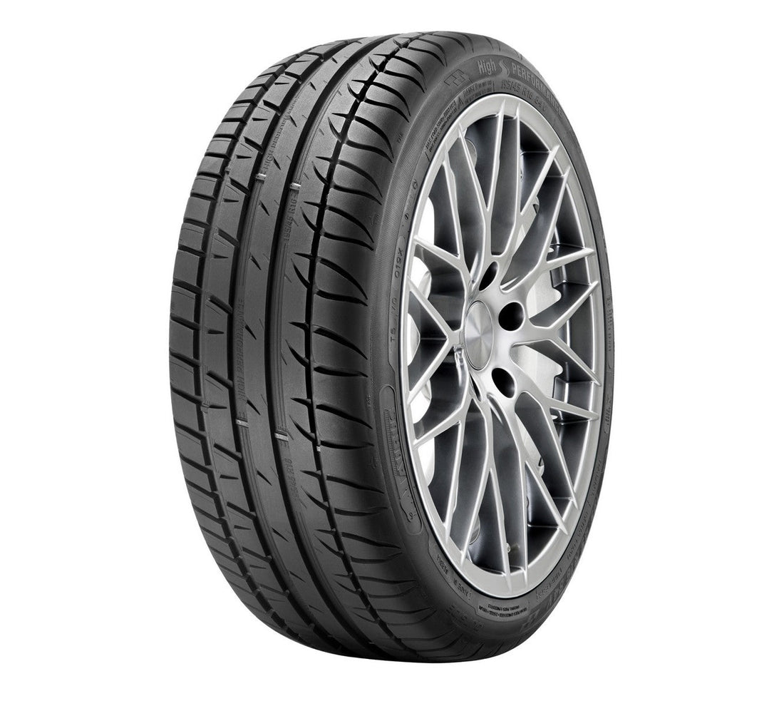 Anvelope Vara Taurus HIGH PERFORMANCE 165/65R15 81 H Anvelux